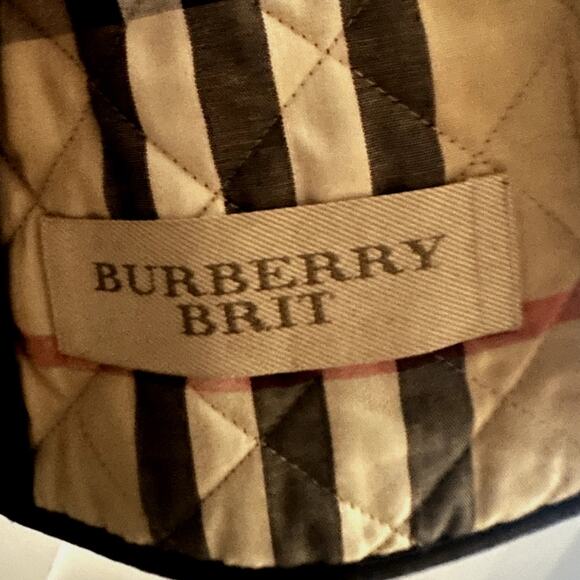 Burberry Quilted Jacket - Picture 2 of 10